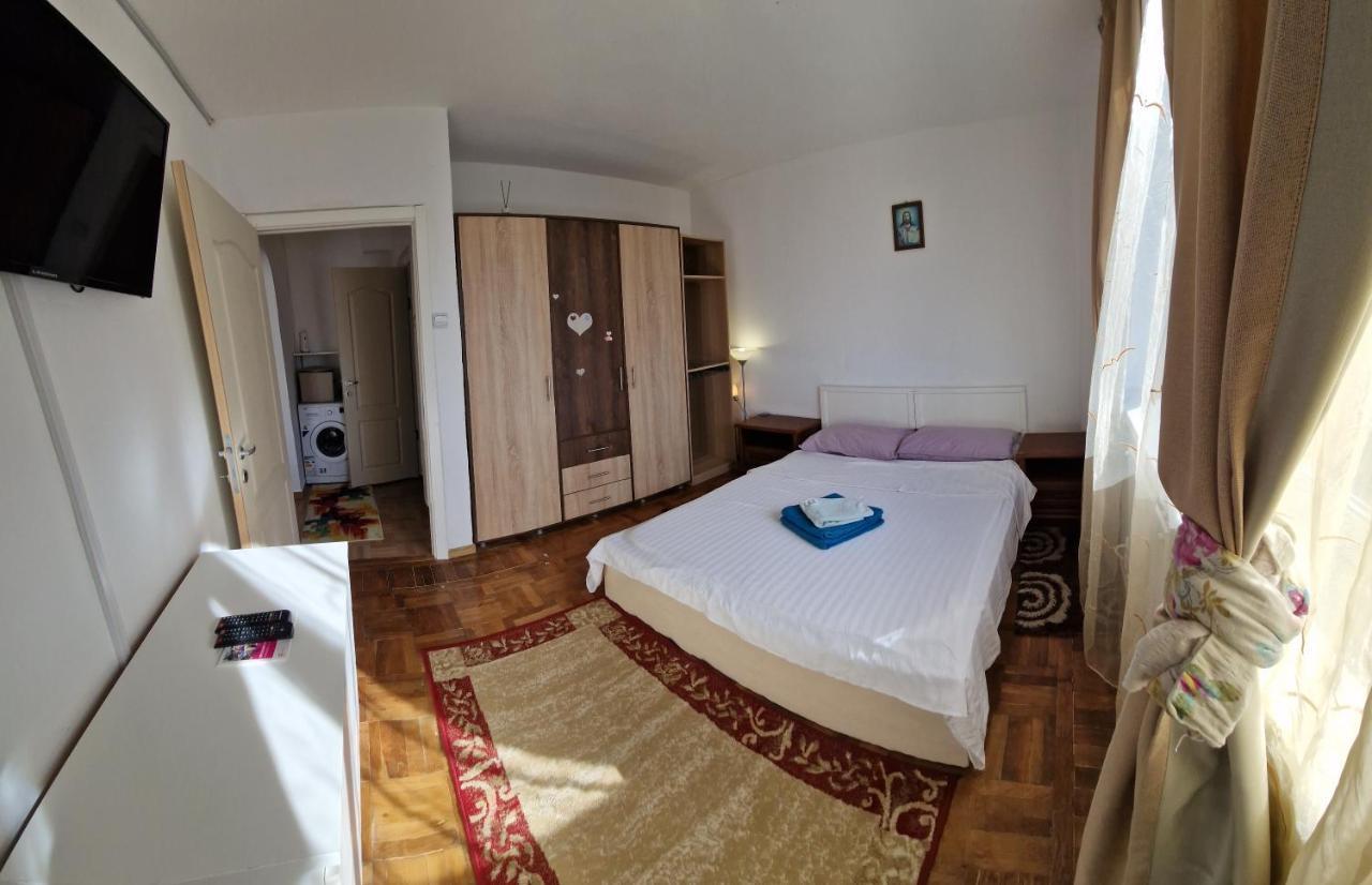 Two Rooms Central Bucarest Exterior foto