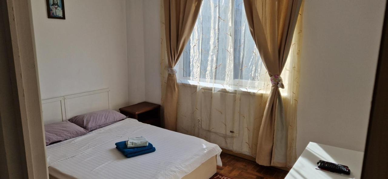 Two Rooms Central Bucarest Exterior foto