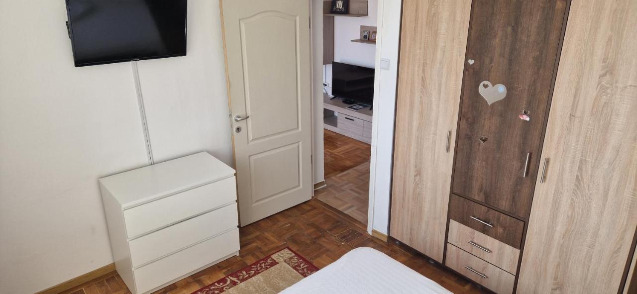 Two Rooms Central Bucarest Exterior foto